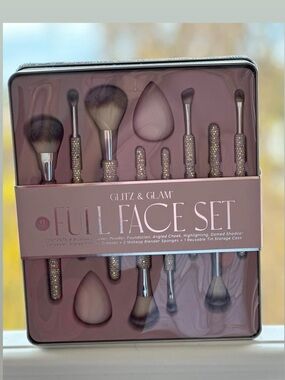 Glitz & Glam Full Face Makeup Brush Set - Dusty Rose